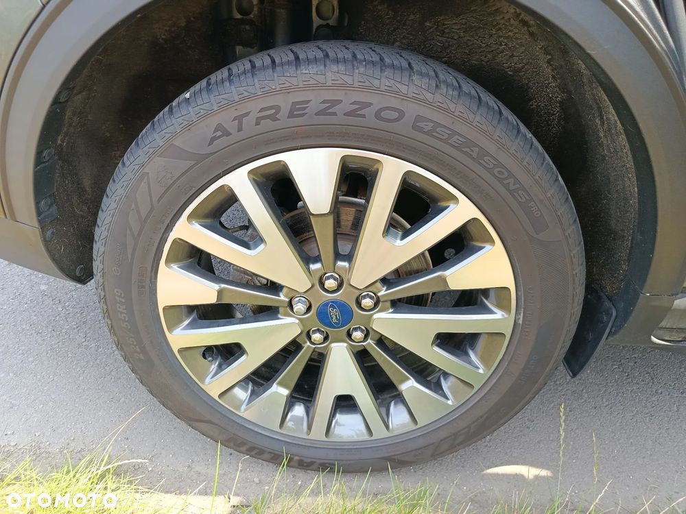 Ford Kuga - 23