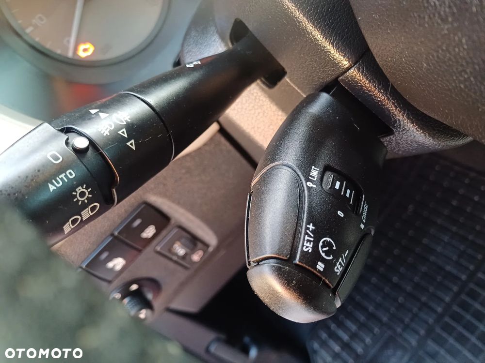 Citroën Berlingo 1.6 HDi 110 FAP Multispace - 32