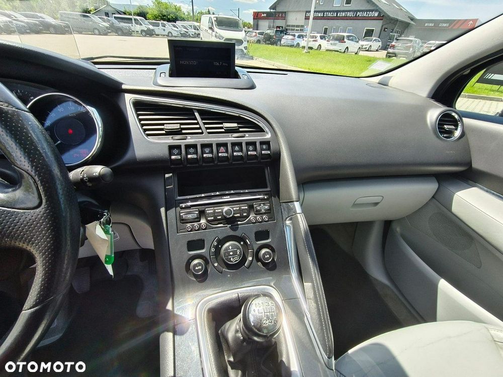 Peugeot 3008 - 14