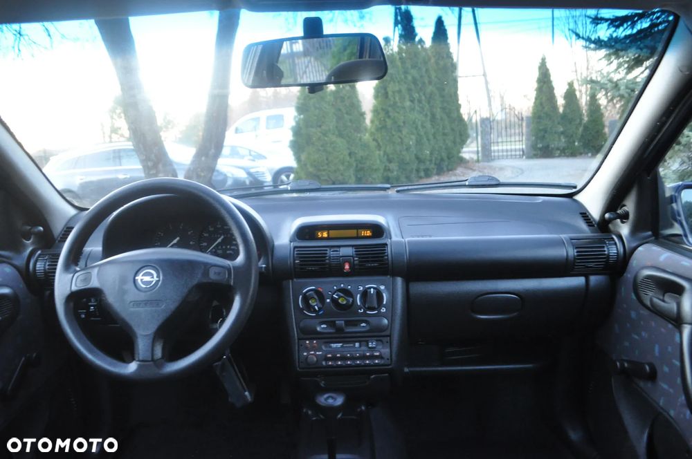Opel Corsa - 13