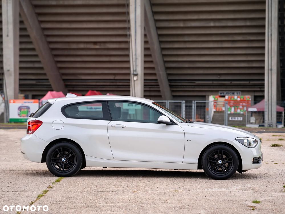 BMW Seria 1 116d Sport Line - 11