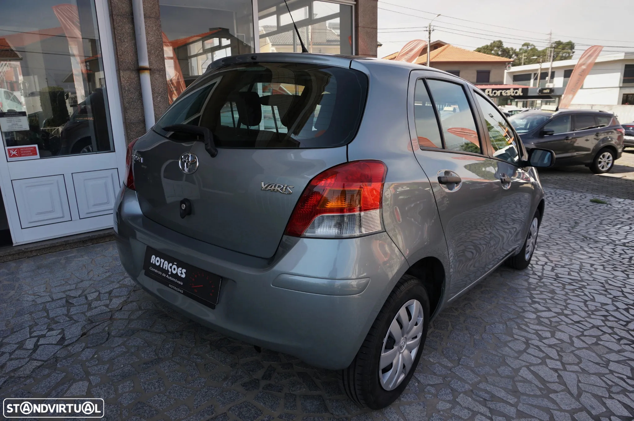 Toyota Yaris 1.0 VVT-i Comfort+AC - 5