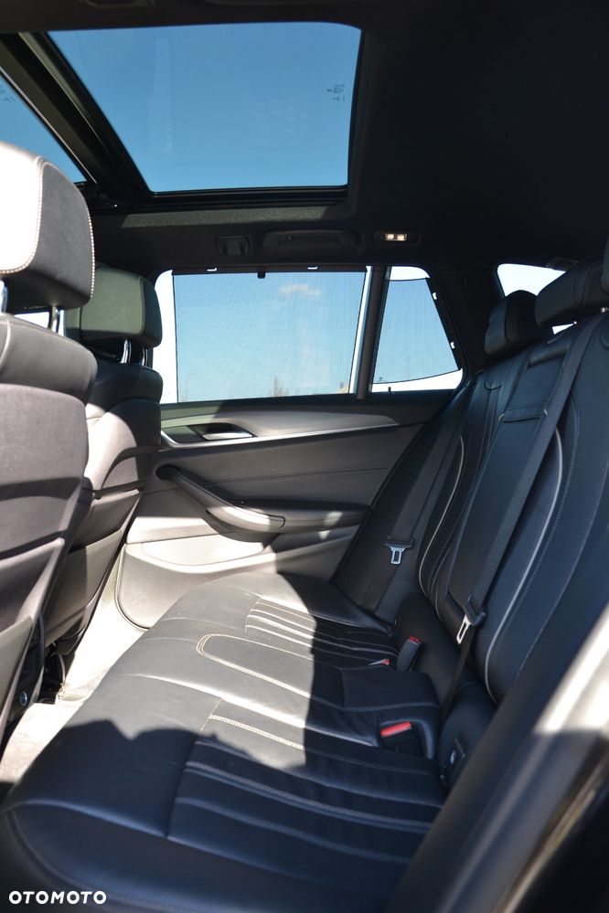 BMW Seria 5 520d M Sport - 20