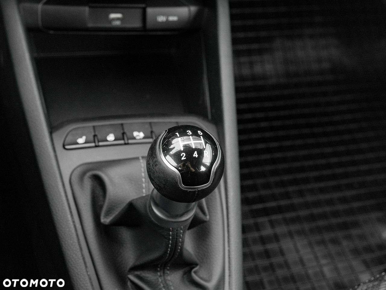Kia Rio 1.2 M - 19
