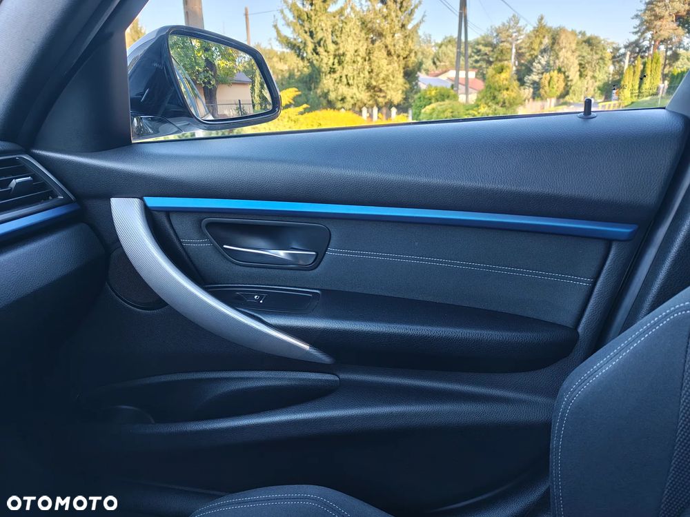 BMW Seria 3 320i GPF M Sport - 19