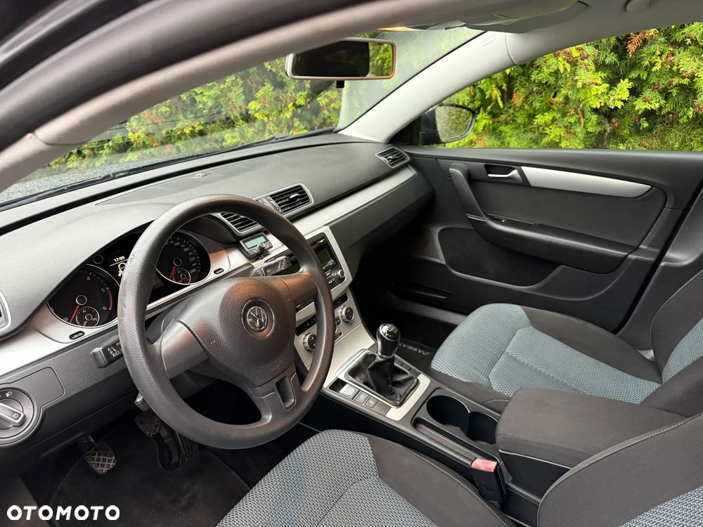Volkswagen Passat Variant 1.6 TDI BlueMotion - 9