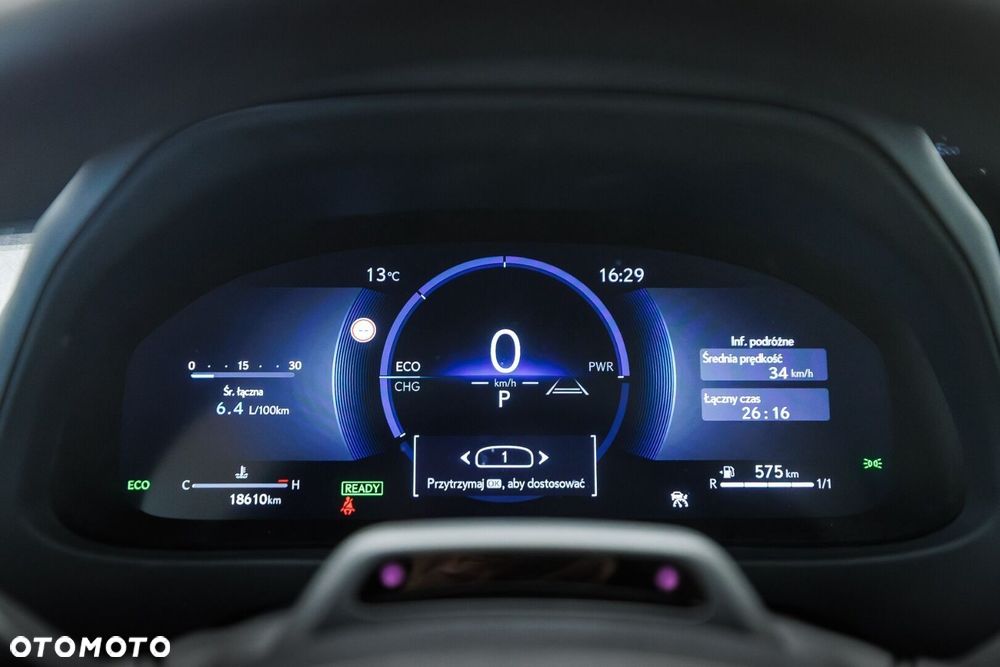 Lexus UX - 8