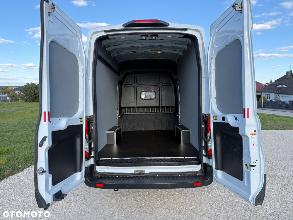 Ford Transit - 22