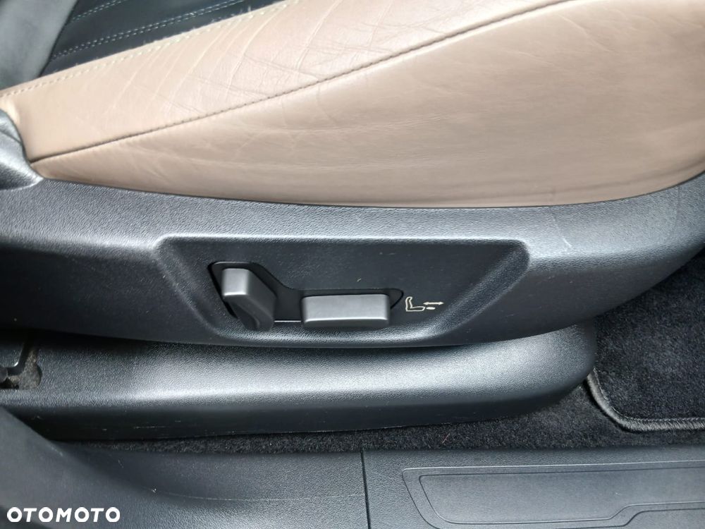 Citroën C4 Picasso BlueHDi 120 Exclusive - 30