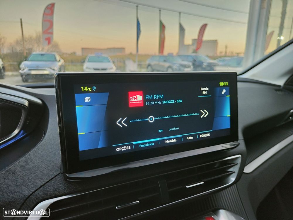 Peugeot 3008 1.6 Hybrid Allure e-EAT8 - 52