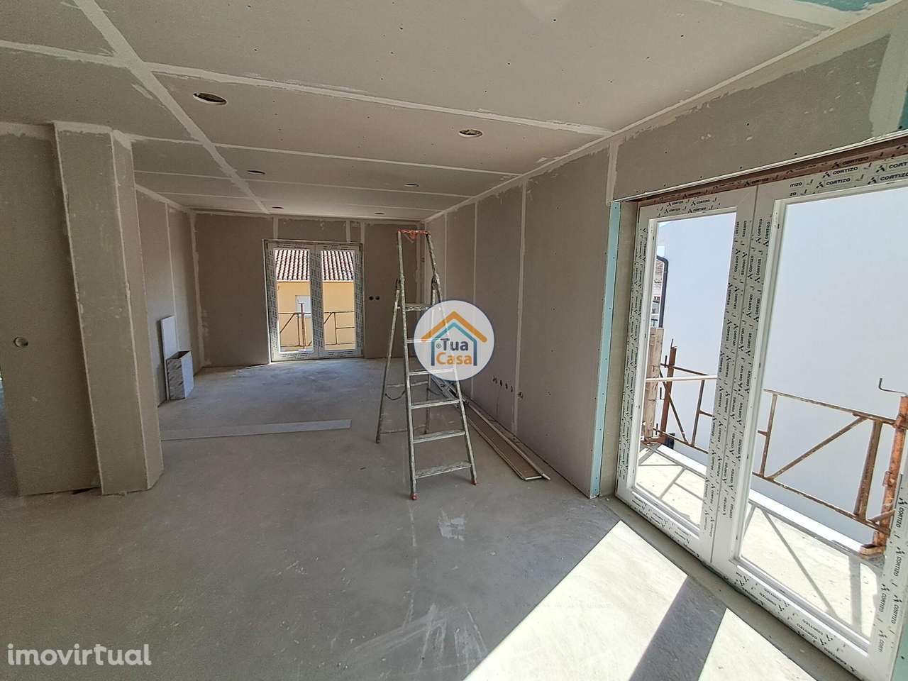 Apartamento T1 Duplex em Construção - Grande imagem: 5/23
