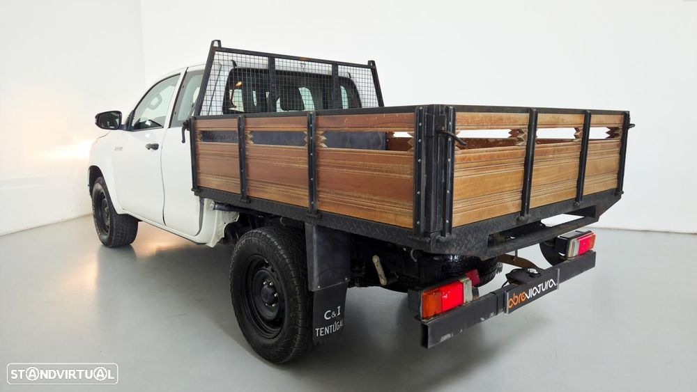 Toyota Hilux Extra-Cab 2.4 D-4D 4X4 - 7