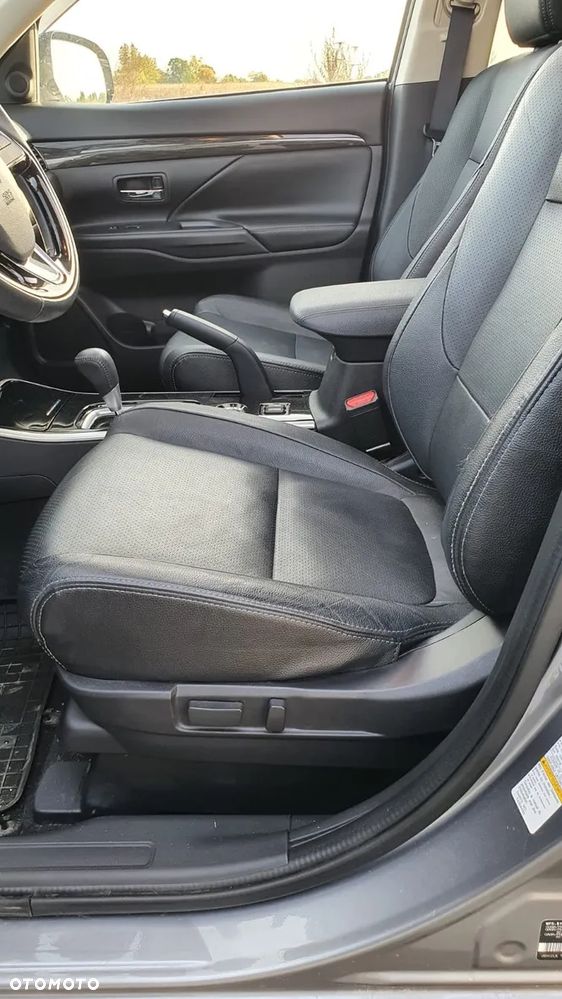 Mitsubishi Outlander - 6