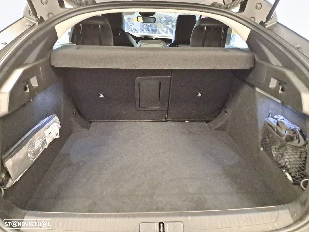 Peugeot 408 1.2 Hybrid Allure e-DCS6 — photo 5