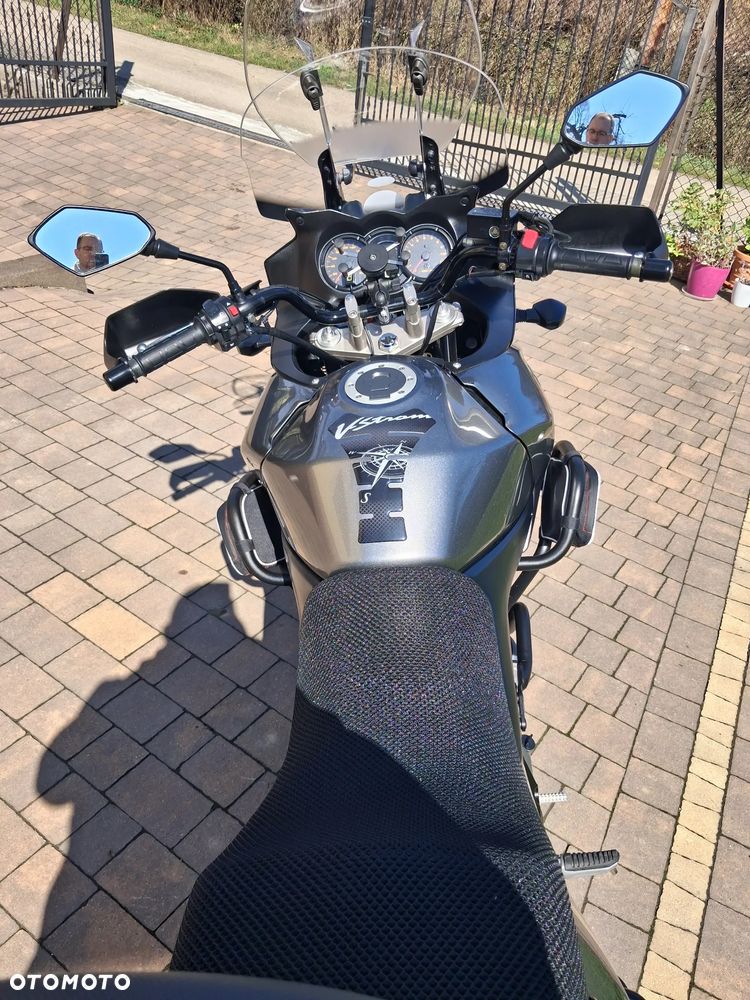 Suzuki V-STROM - 8