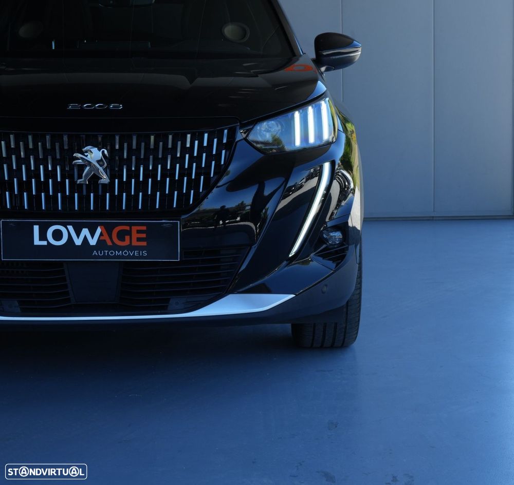 Peugeot 2008 PureTech 130 EAT8 GT Pack - 10