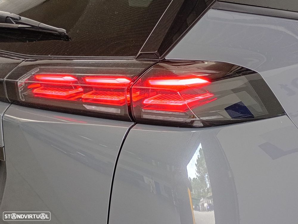 Peugeot 2008 1.2 PureTech Allure - 9