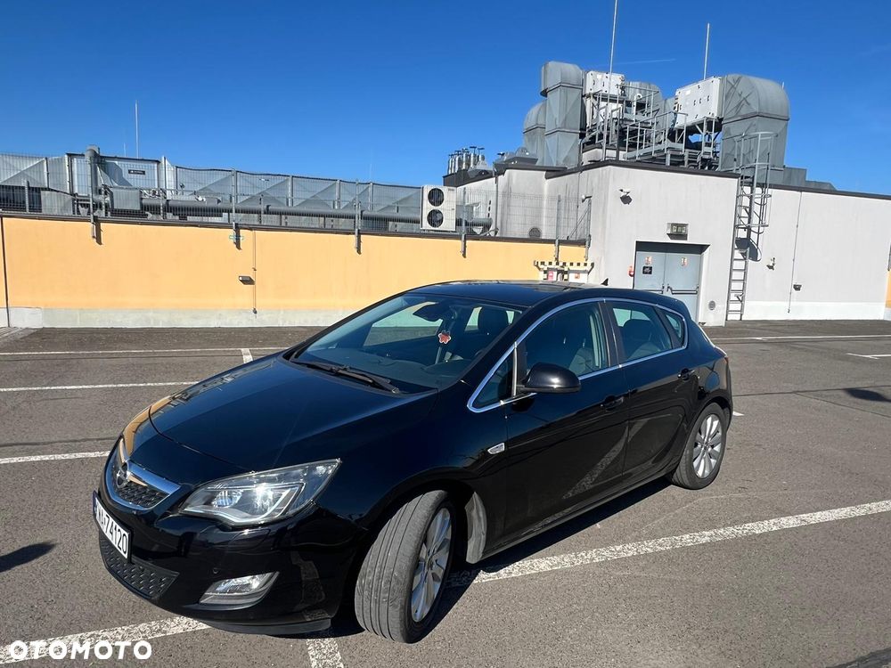 Opel Astra 1.6 T Cosmo - 1
