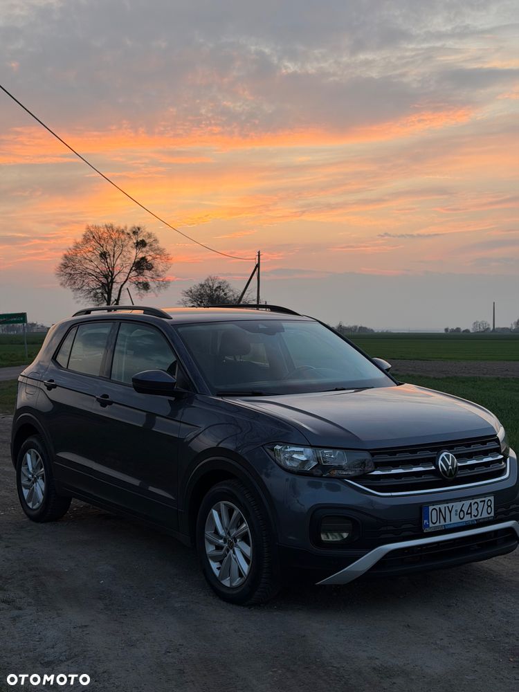 Volkswagen T-Cross 1.0 TSI Active - 2