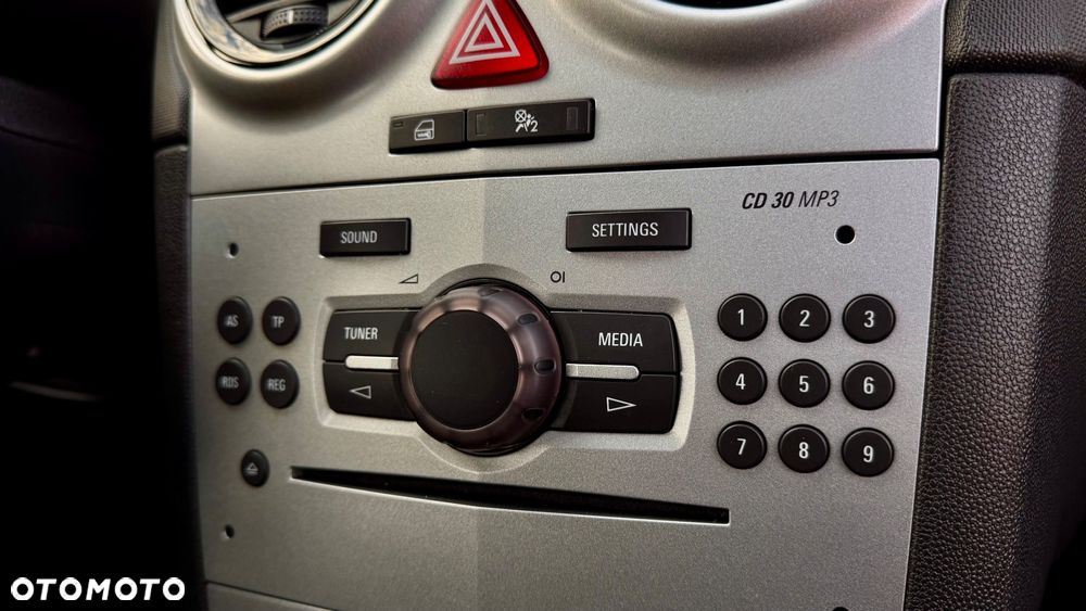 Opel Corsa 1.2 16V Energy - 38