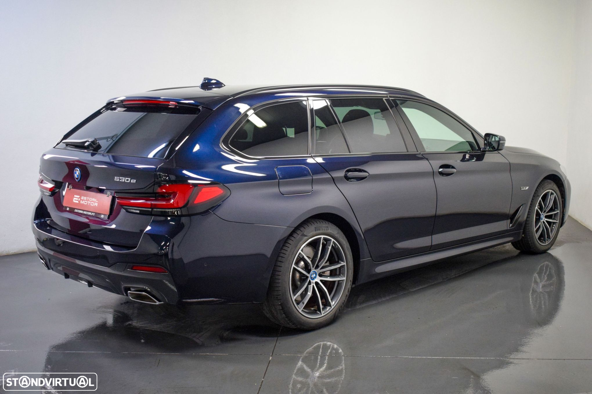 BMW 530 e Pack Desportivo M - 3