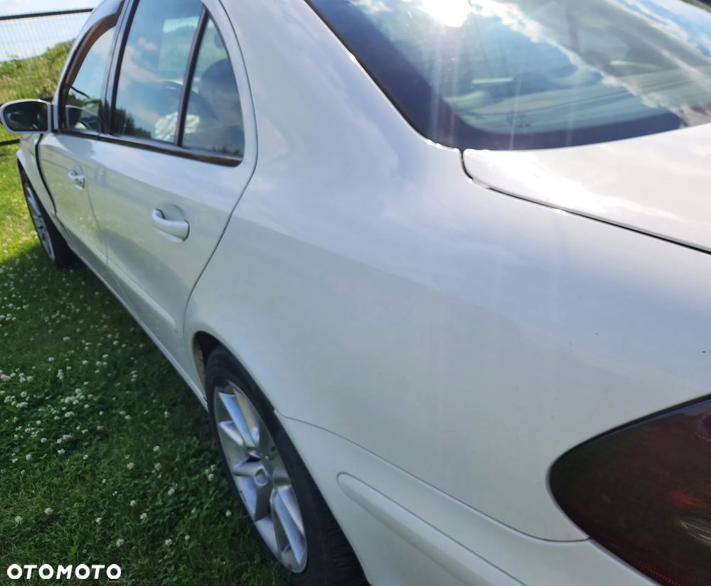 Mercedes-Benz Klasa E 200 CDI Classic DPF - 8
