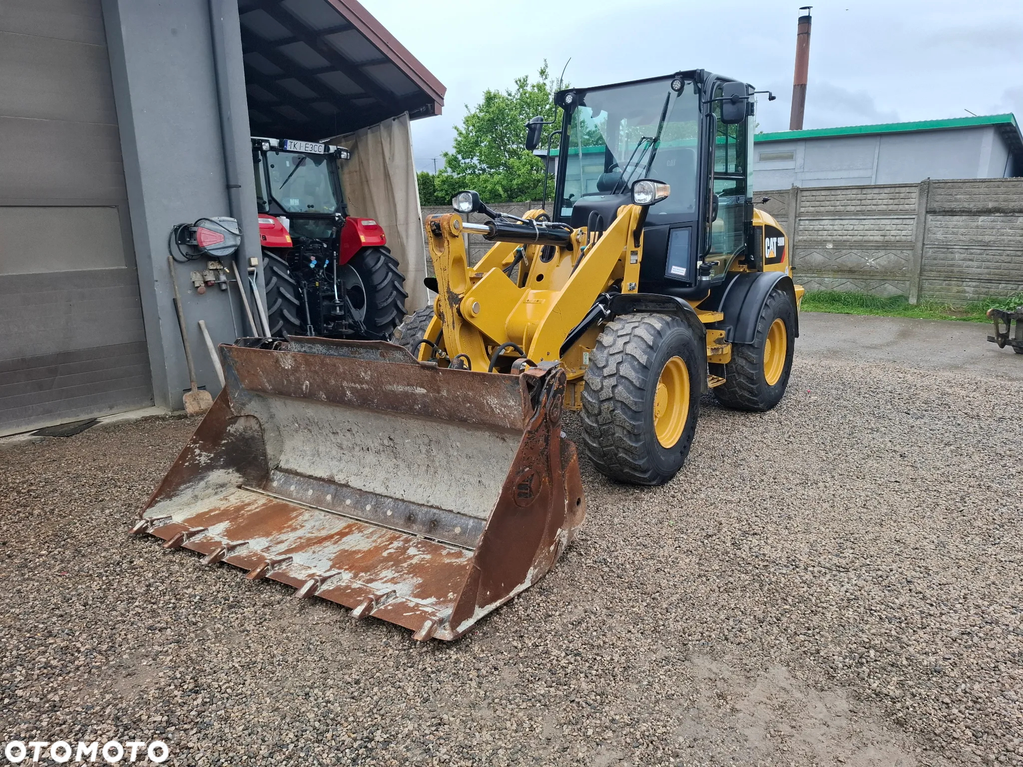 Caterpillar CAT 908 M - 2