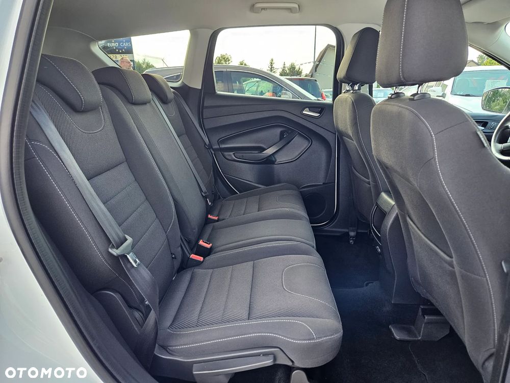 Ford Kuga 2.0 TDCi 4WD Trend - 23