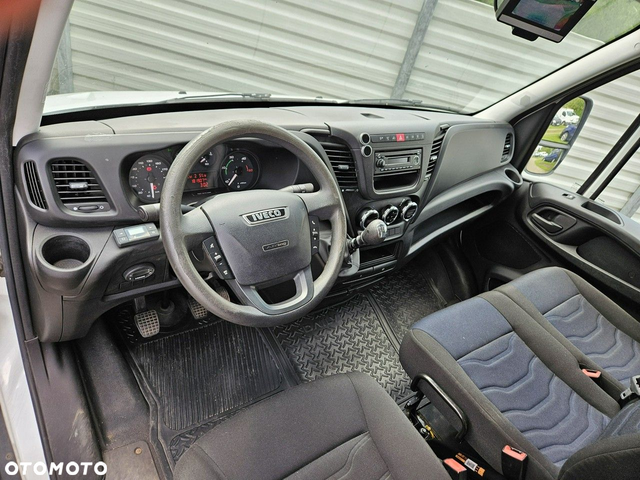 Iveco Daily 35S15 - 23