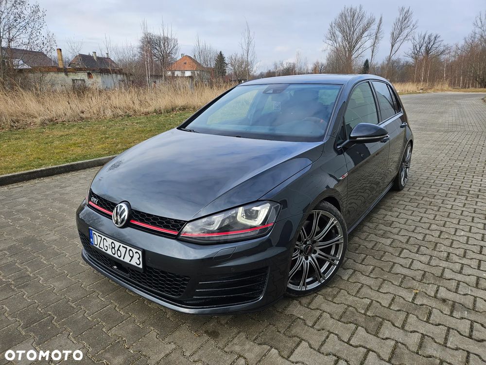 Volkswagen Golf GTI Performance BlueMotion Technology - 5