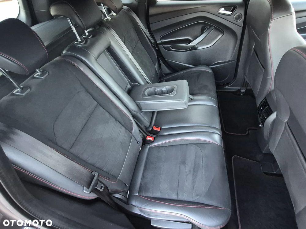 Ford Kuga 1.5 EcoBoost 2x4 ST-Line - 20