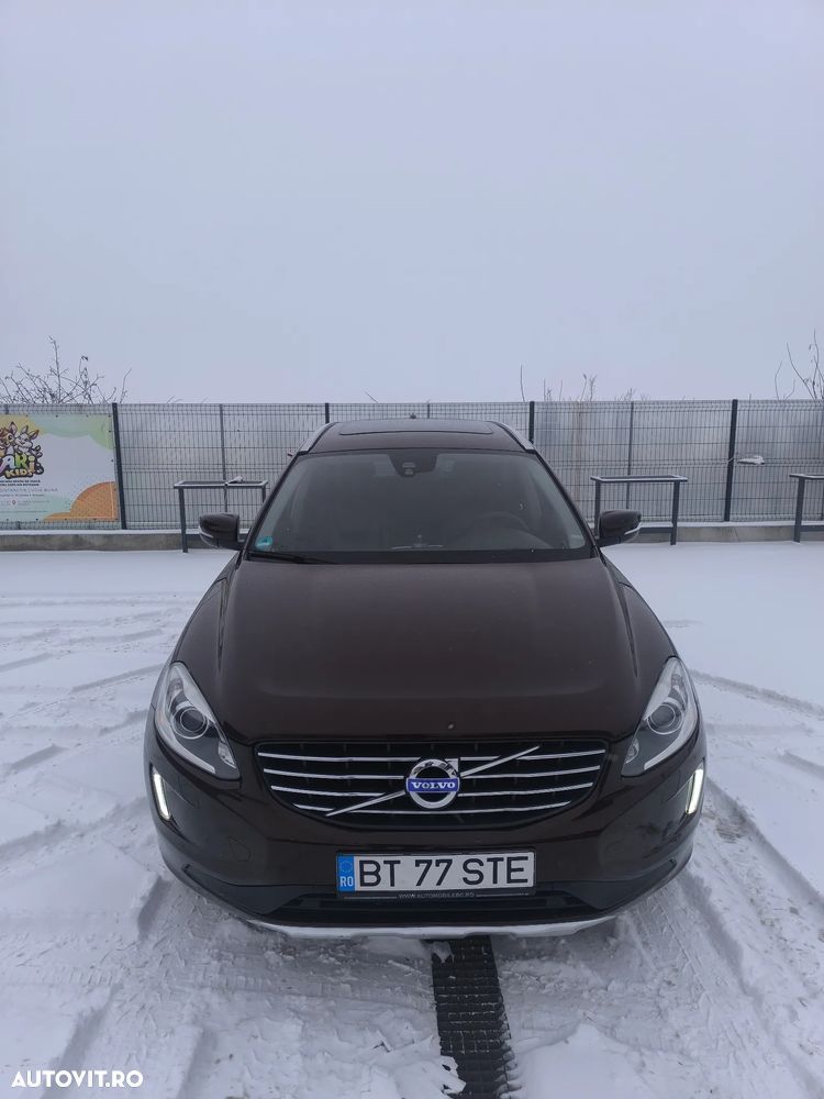 Volvo XC 60 D5 AWD Geartronic Summum - 4