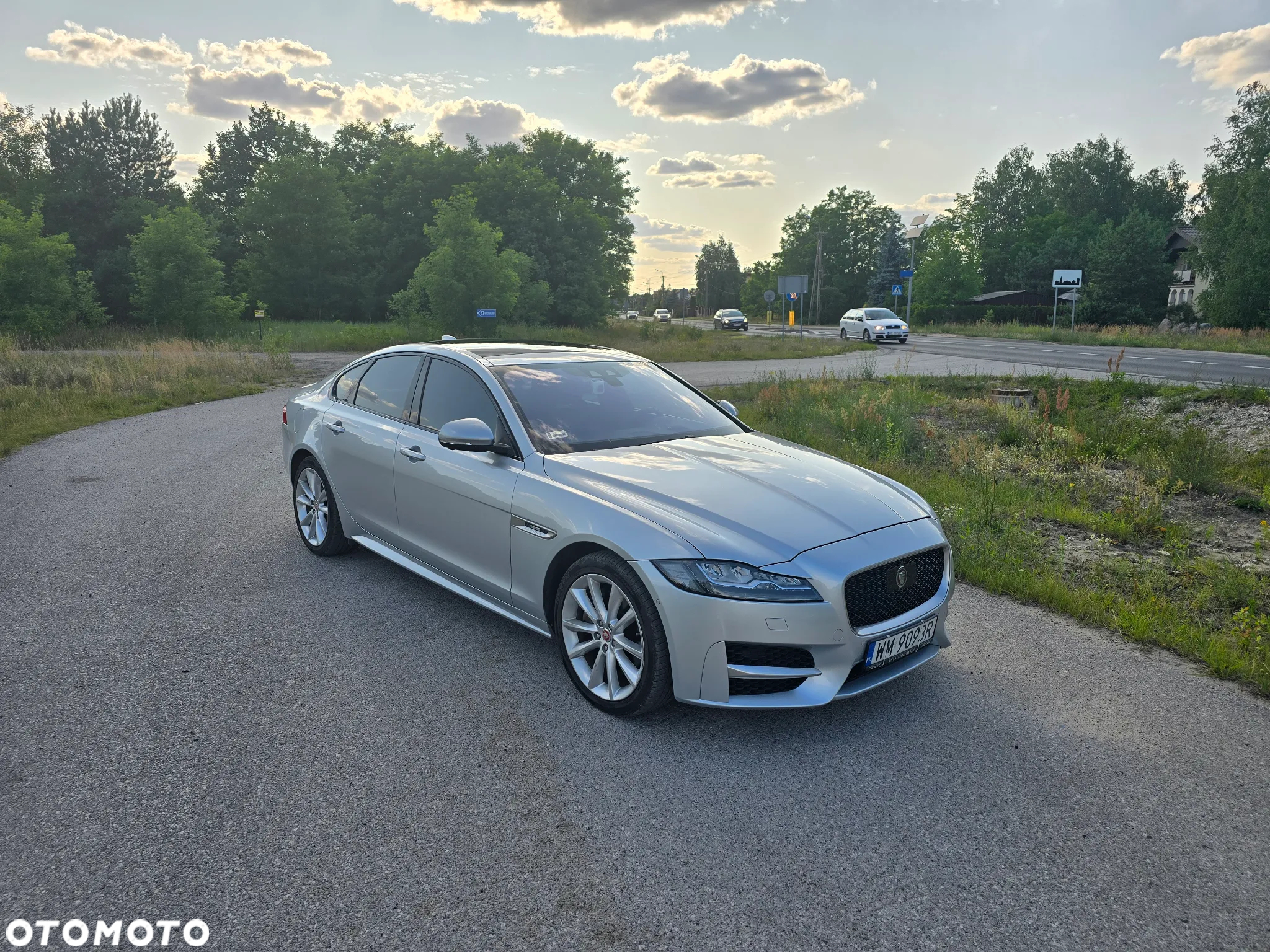 Jaguar XF 35t R-Sport - 2