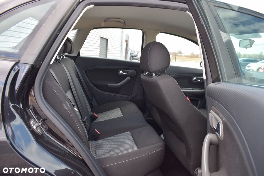 Seat Ibiza 1.4 16V Passion - 10