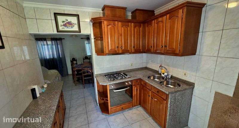Moradia T2+1 com terreno com 925m² - Grande imagem: 4/10