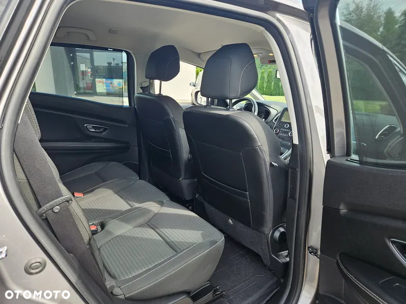 Renault Scenic - 22