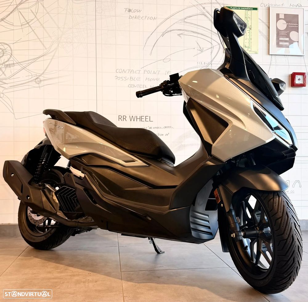 Honda Forza 125 - 1