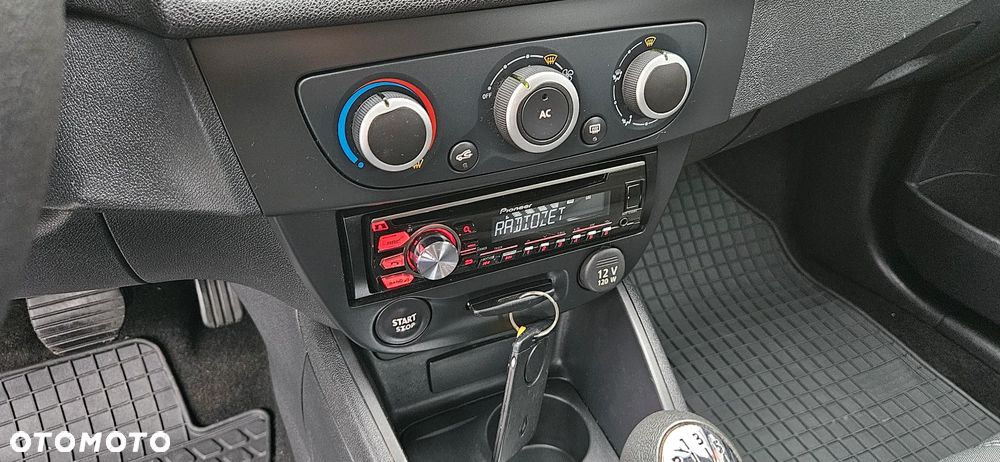 Renault Megane 1.6 16V 110 Night and Day - 24