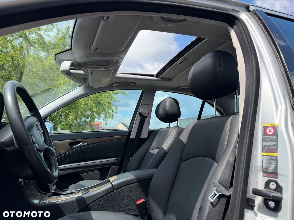 Mercedes-Benz Klasa E 320 CDI 7G-TRONIC Avantgarde BusinessEDITION - 21