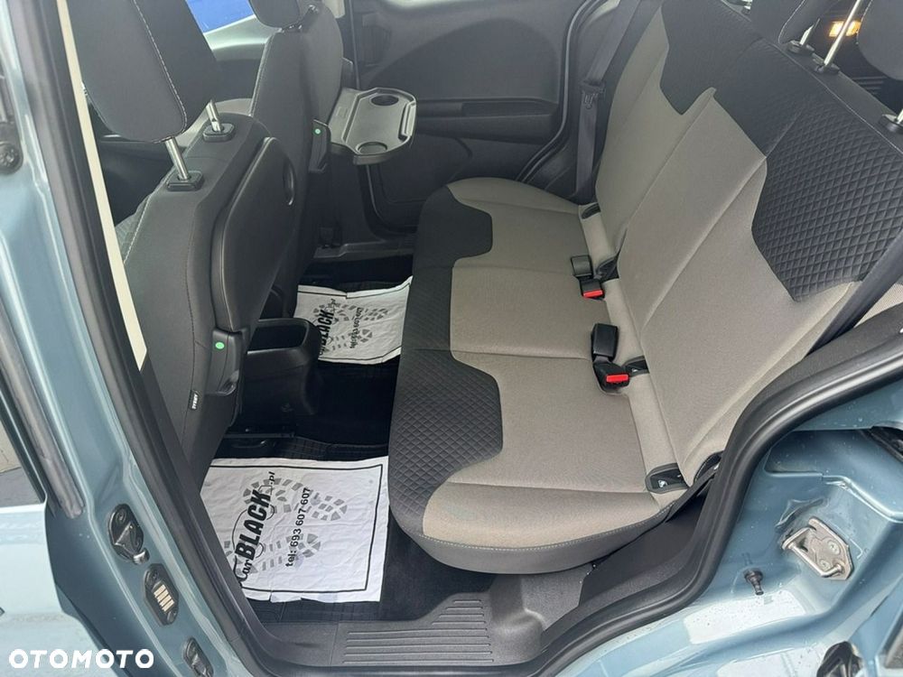 Ford Tourneo Courier - 22