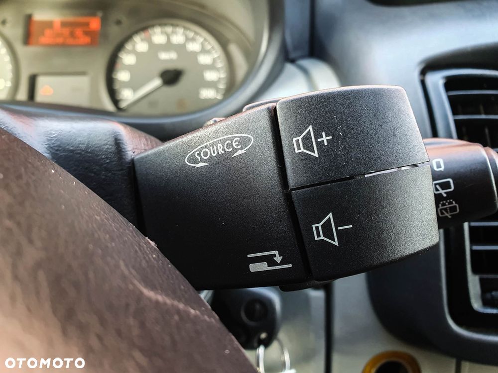 Opel Vivaro - 28