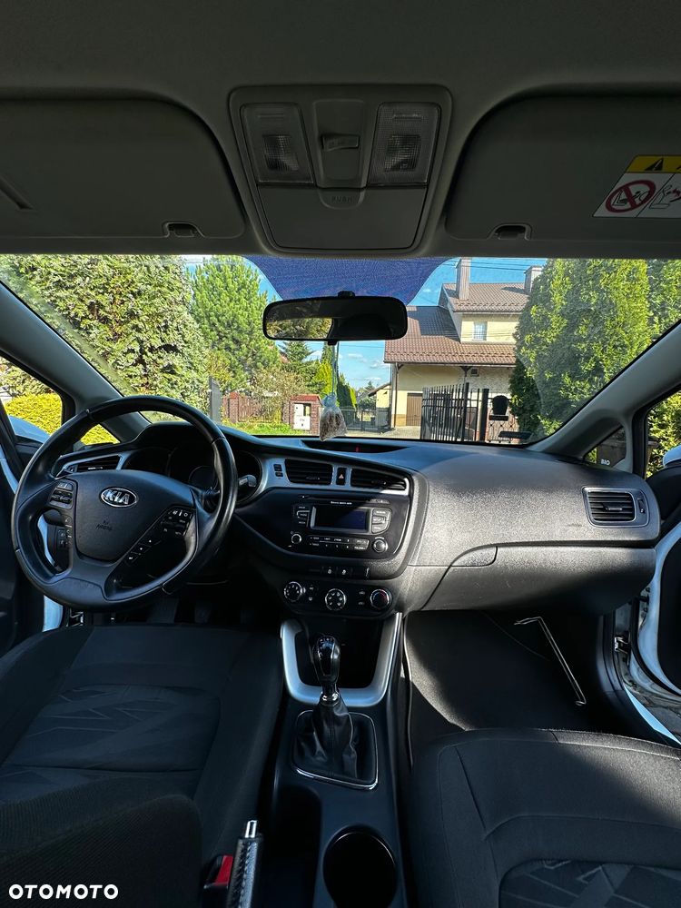 Kia ProCeed - 13