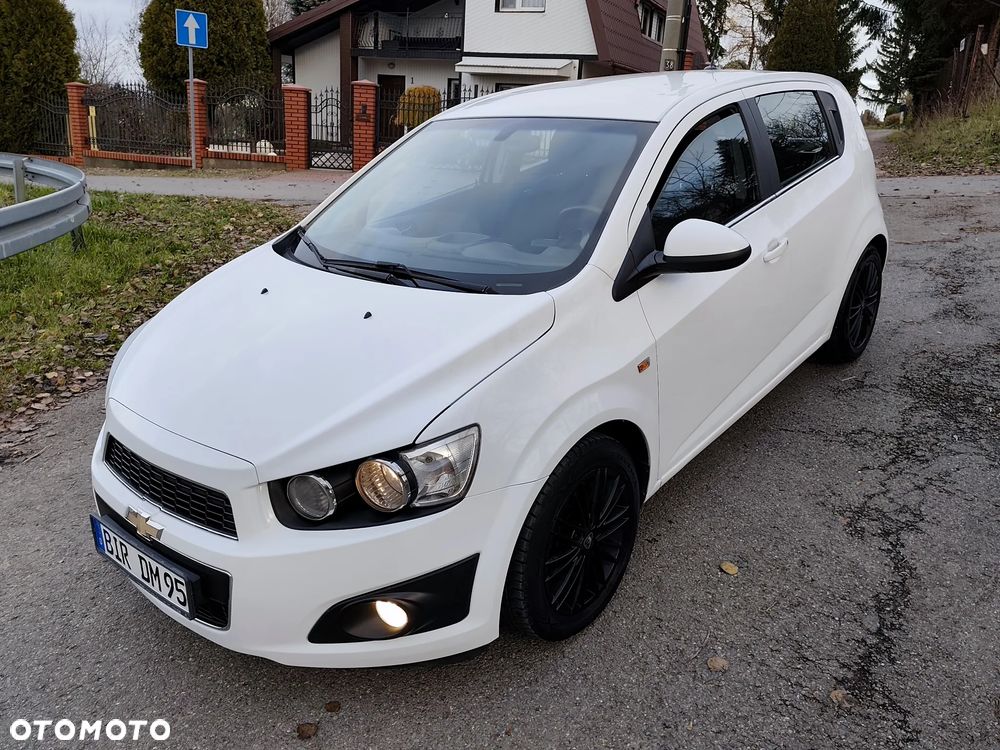 Chevrolet Aveo 1.6 LTZ S/S - 25