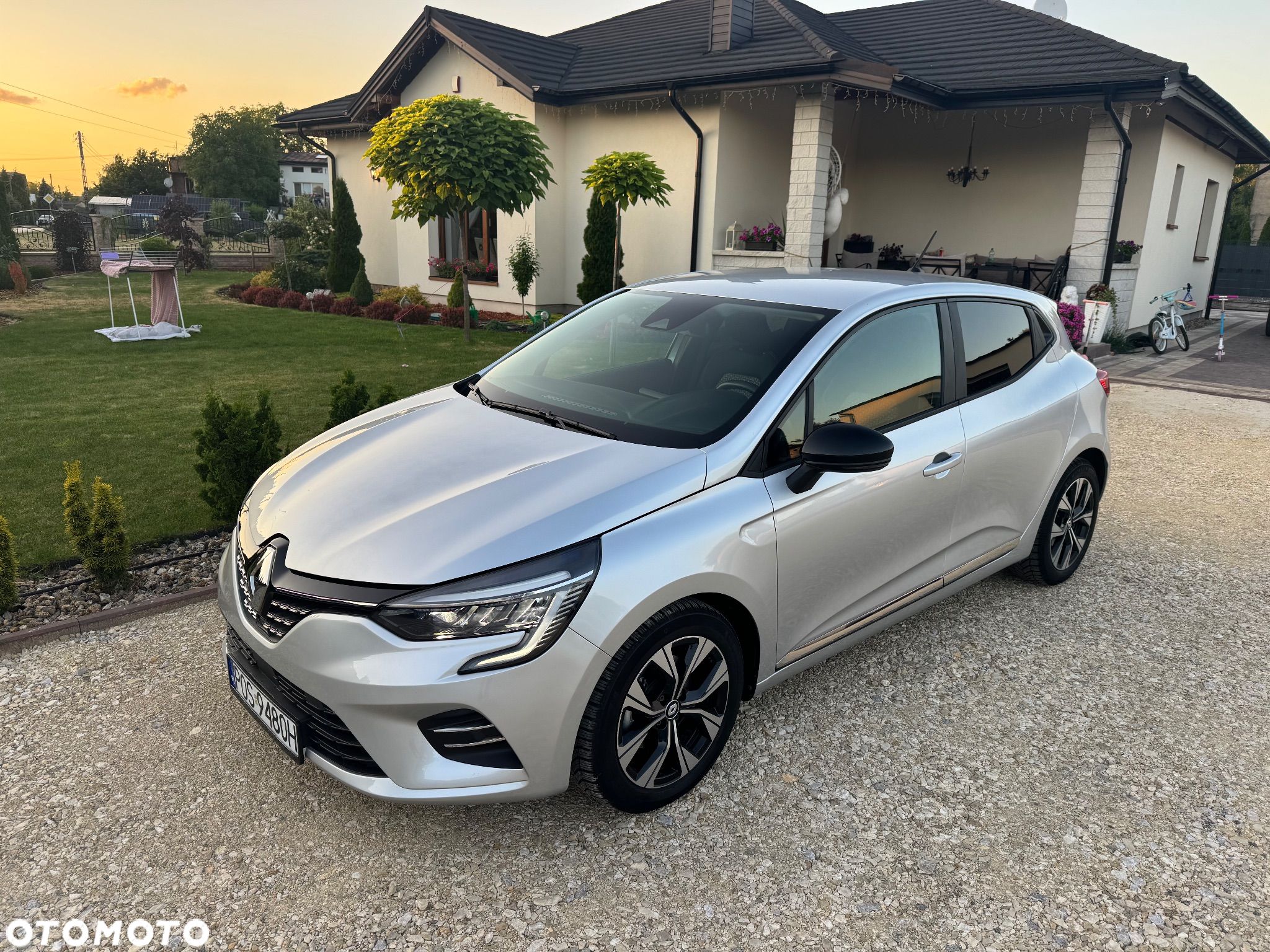 Renault Clio E-TECH Full Hybrid 145 EQUILIBRE - 1