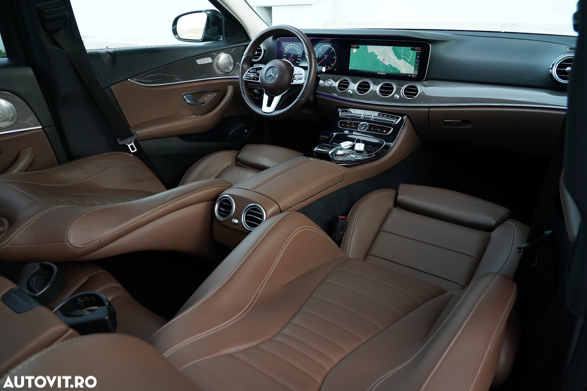 Mercedes-Benz E 220 d 9G-TRONIC Exclusive - 15