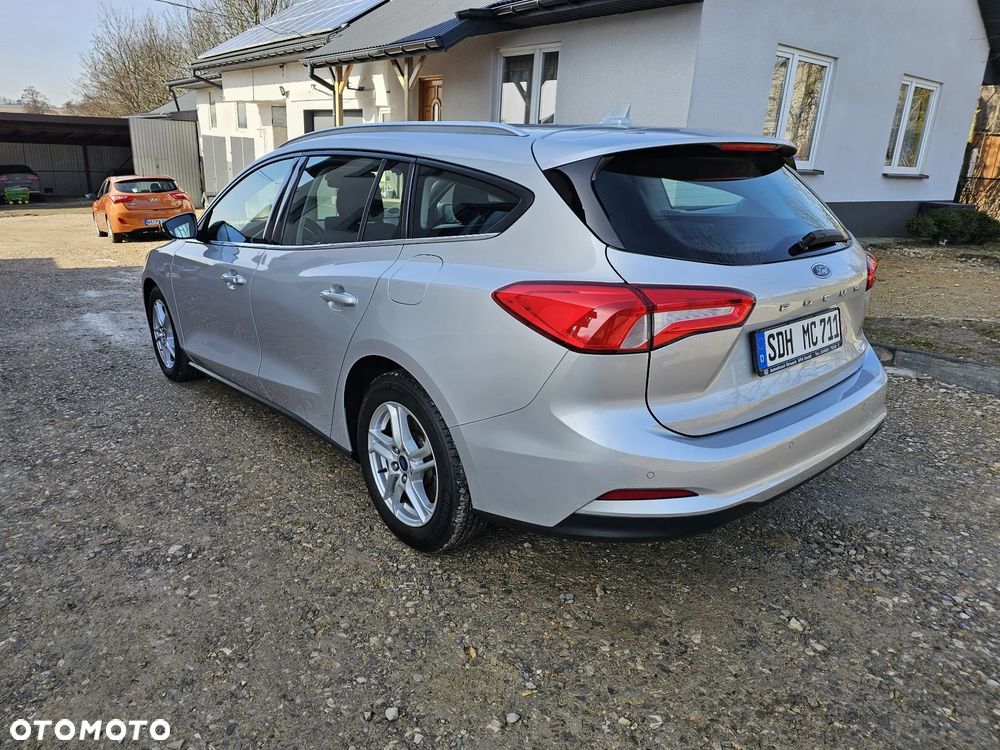 Ford Focus SW - 5