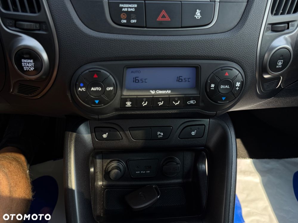 Hyundai ix35 1.6 2WD Fifa World Cup Edition - 18