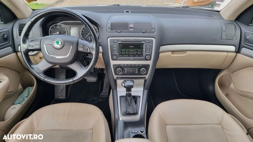 Skoda Octavia 1.8 TSI Business DSG - 7