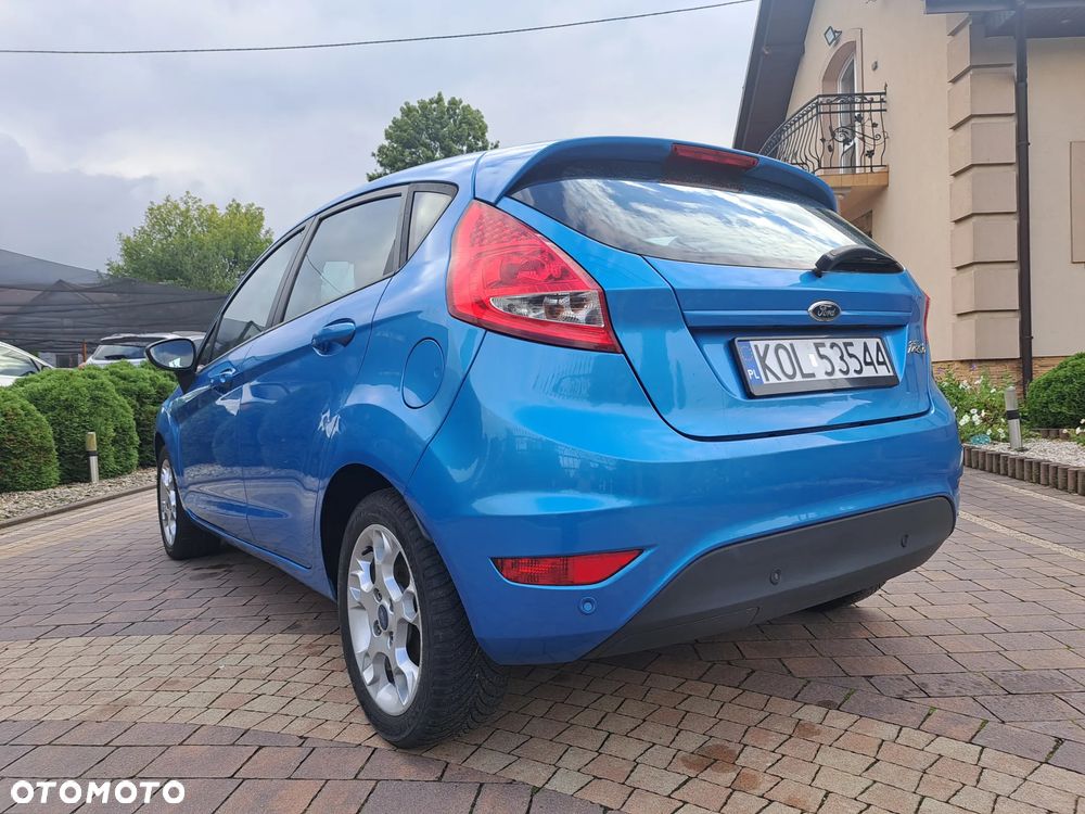 Ford Fiesta 1.25 Celebration - 11