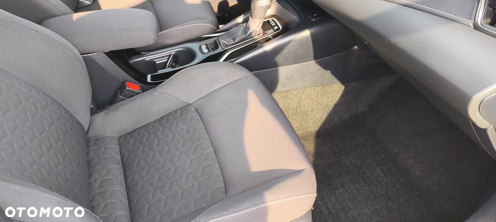 Toyota Corolla 1.8 Hybrid Executive - 32